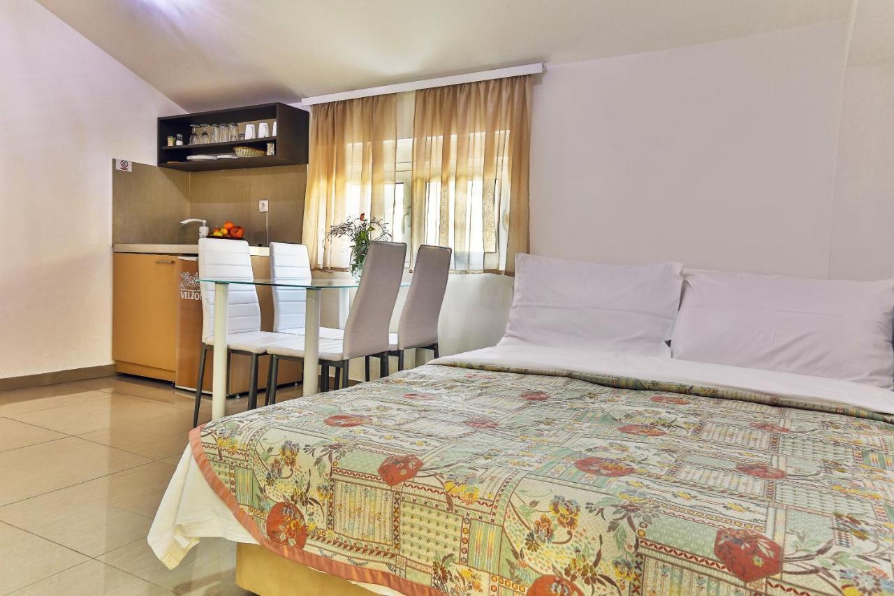 Villa Velzon Guesthouse Budva Zewnętrze zdjęcie